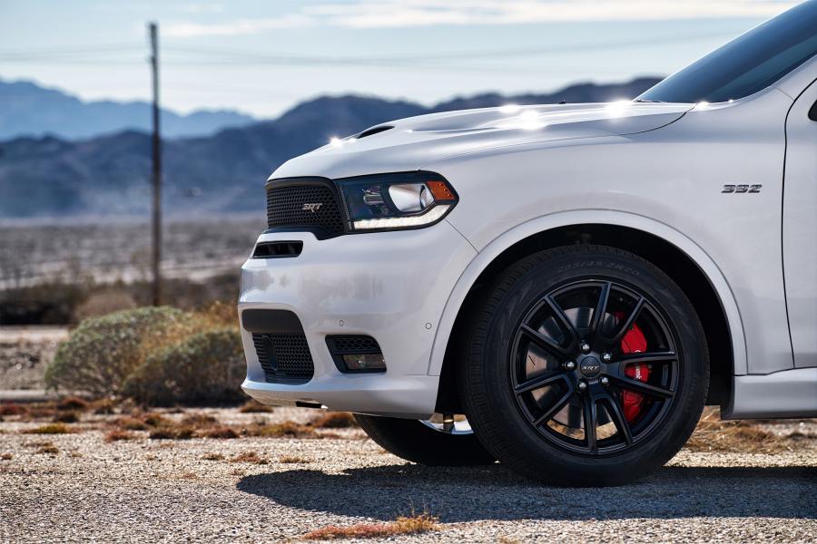 Детали экстерьера Dodge Durango SRT (WD) 2017 года  (фото 11 из 100)